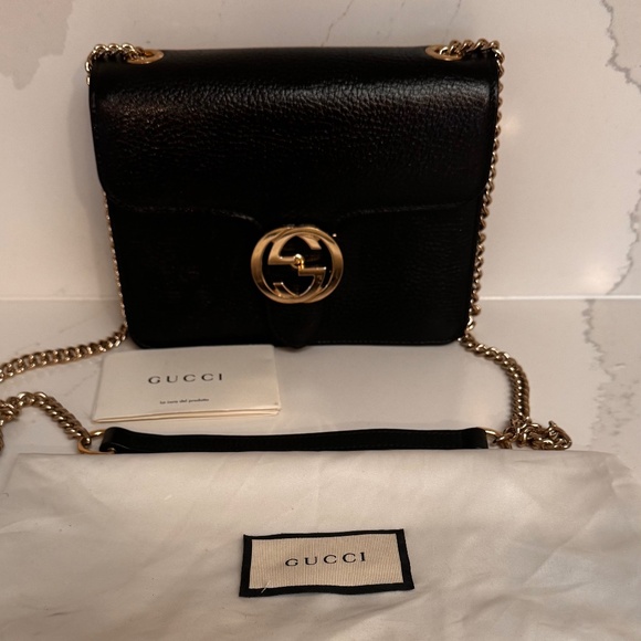 GUCCI Interlocking G Chain Shoulder Bag – Black (Pre-Owned, Excellent Condition) - Picture 1 of 3